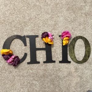Chi o wall decor